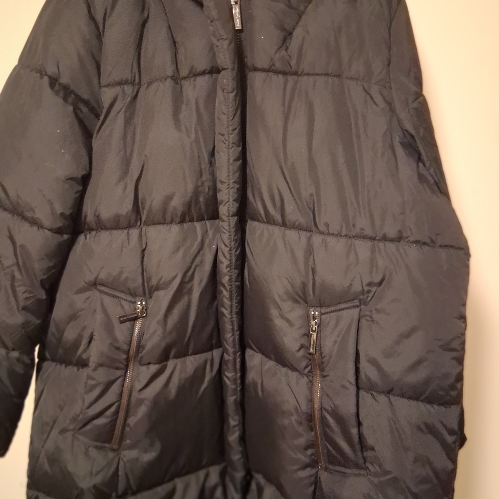 Micheal Kors Black Puffer Jacket Fits  Like 1x /2x